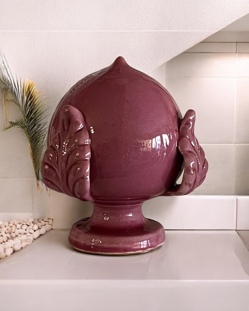 pumo pugliese 8 cm fuxia ambientato su marmo chiaro